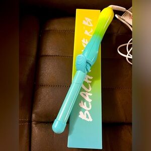 Automatic Beachwaver curling iron